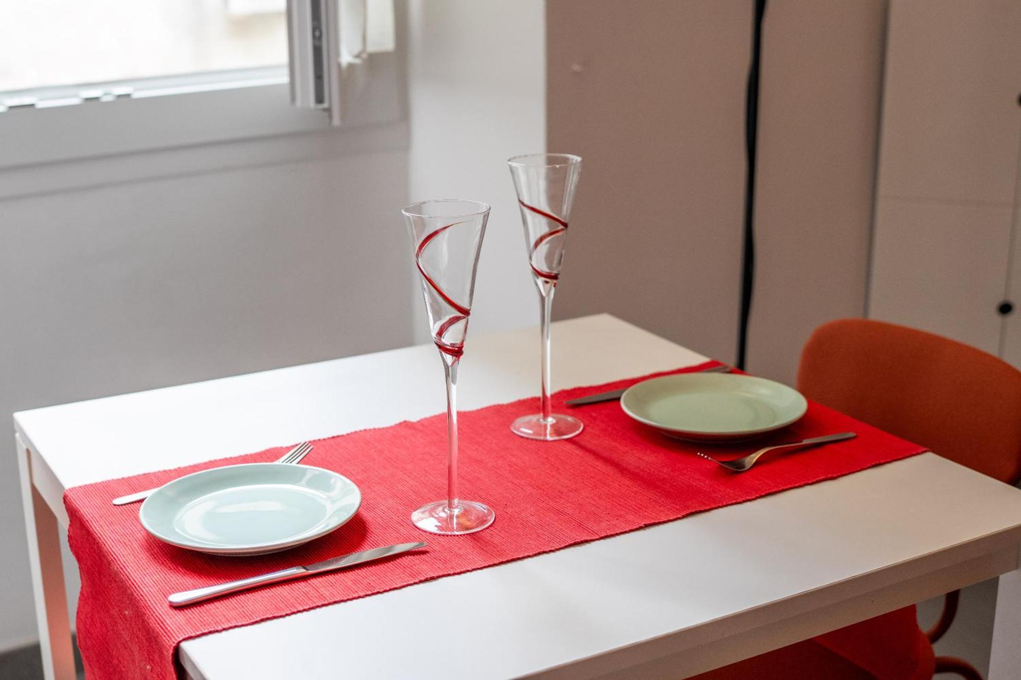 Mono Sl4 In Centro Di Fronte All'acquario 200mt Apartment