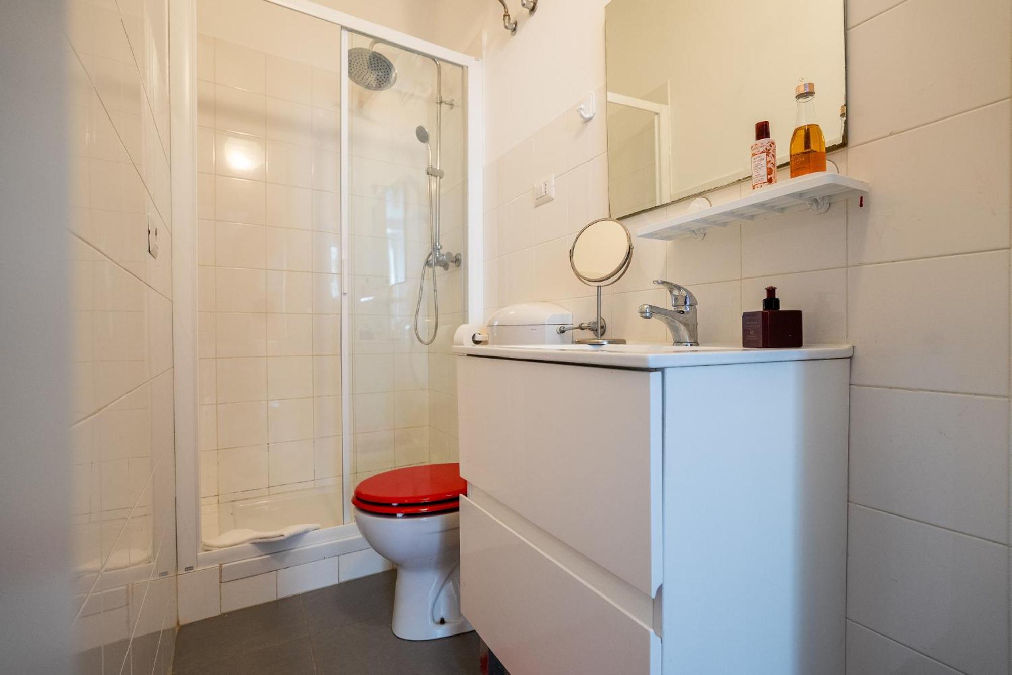 Apartment Mono Sl4 In Centro Di Fronte All'acquario 200mt