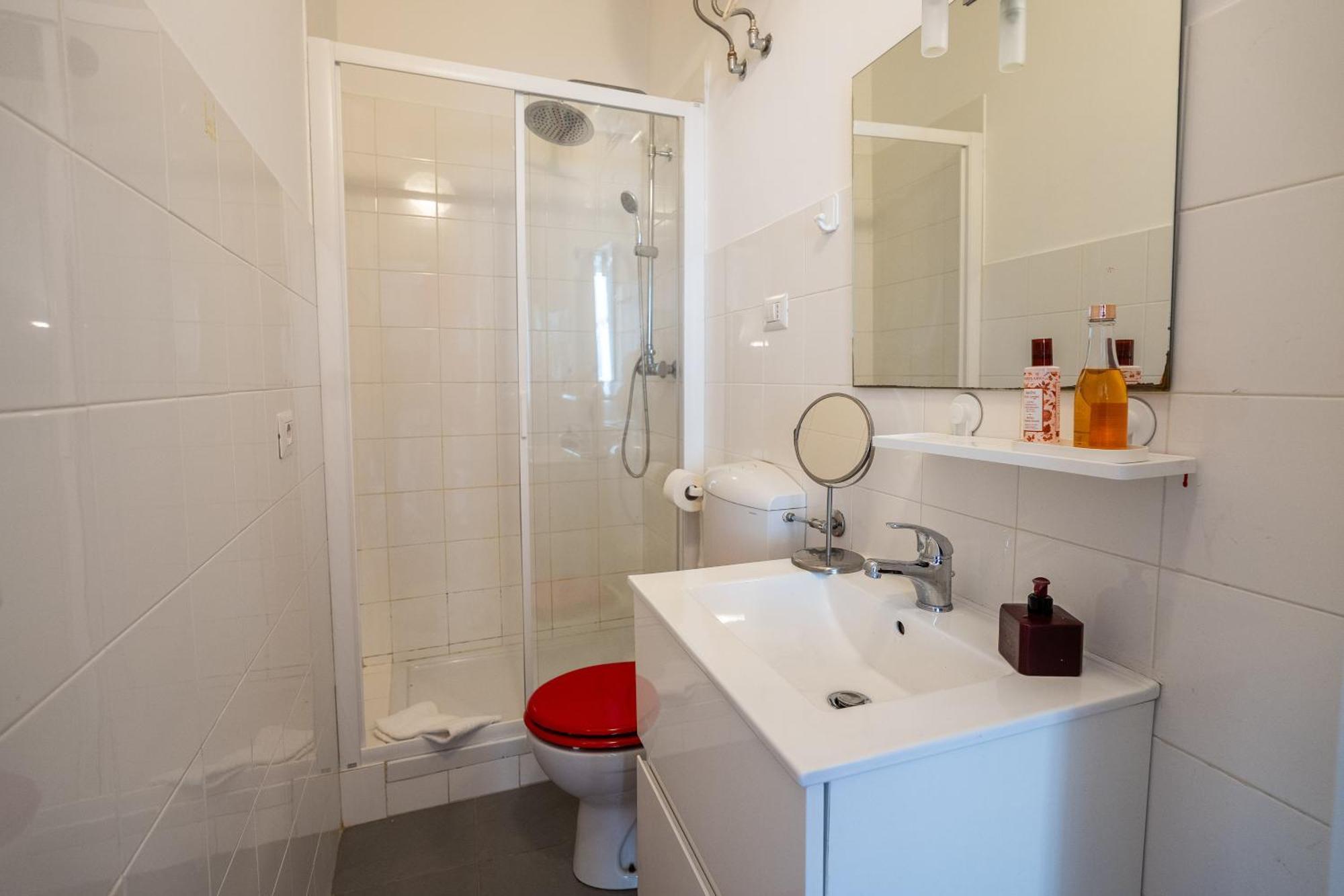 Apartment Mono Sl4 In Centro Di Fronte All'acquario 200mt *