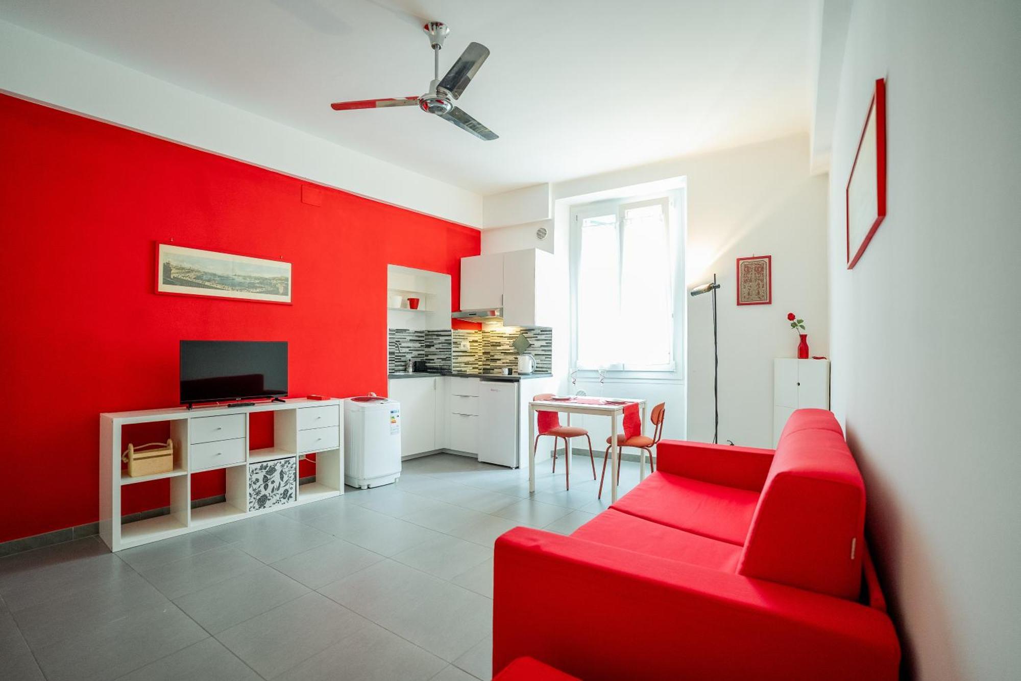 Apartment Mono Sl4 In Centro Di Fronte All'acquario 200mt Genua